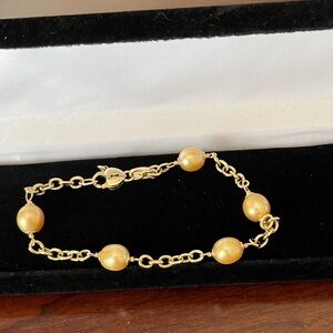 Elegant 14 Kt bracelet w/ South Pacific sea pearl Gold  Bracelet